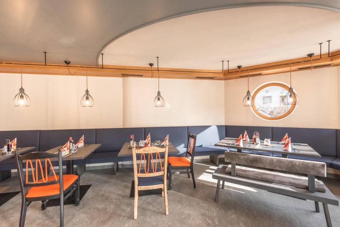 Hotel Wochtla Buam Brunico Zewnętrze zdjęcie